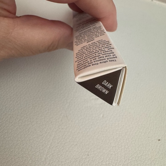 Lys secure brow pencil - Picture 7 of 10